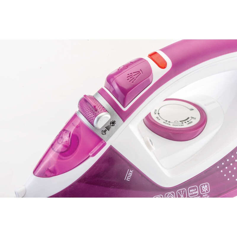 Black+Decker 2400W Ceramic Soleplate Steam Iron with Auto Shutoff - X2450